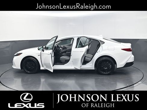 Used 2026 Toyota Camry LE image 35