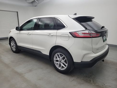 Used 2024 Ford Edge SEL w/ Convenience Package AWD/4WD image 3