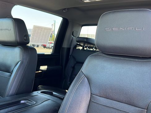 Used 2020 GMC Sierra 2500 Denali w/ Denali Ultimate Package AWD/4WD image 21