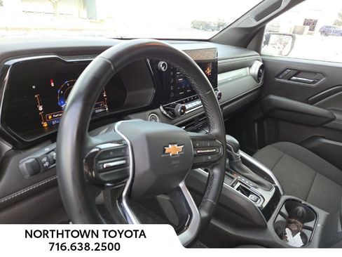 Used 2023 Chevrolet Colorado LT w/ LT Convenience Package II image 17