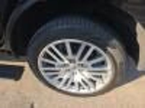 Used 2023 Ford Expedition Limited image 43