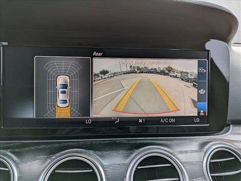 Used 2018 Mercedes-Benz E 300 image 13