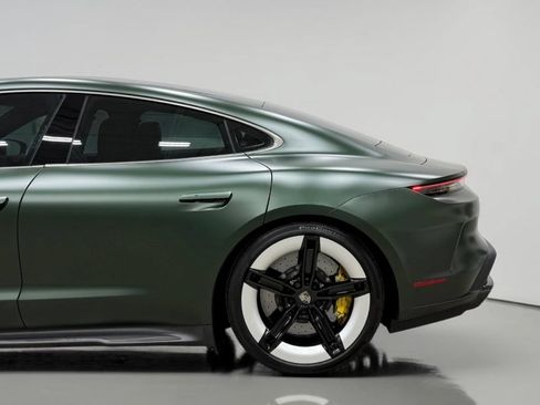 Used 2025 Porsche Taycan Turbo S w/ Premium Package AWD/4WD image 16