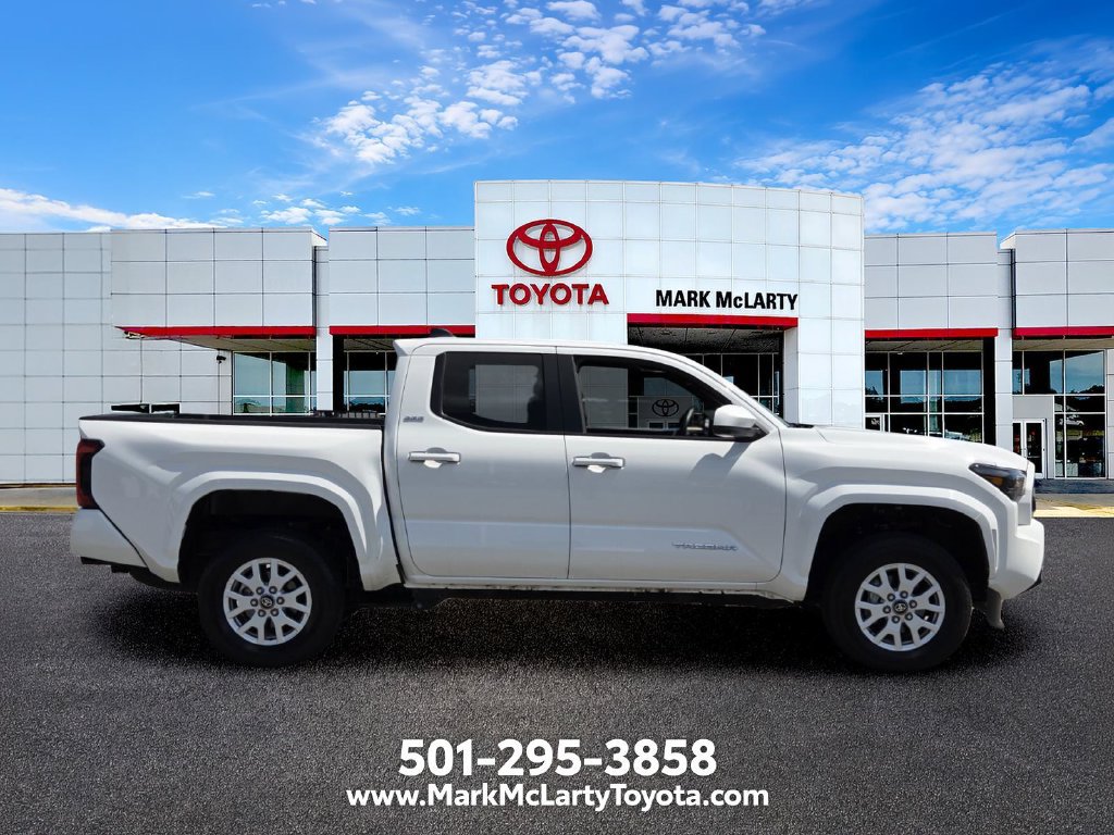 Used 2025 Toyota Tacoma SR5 RWD image 6