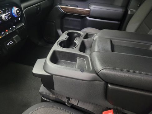 Used 2019 GMC Sierra 1500 SLE w/ SLE Value Package AWD/4WD image 26