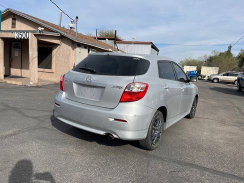 Used 2010 Toyota Matrix image 3