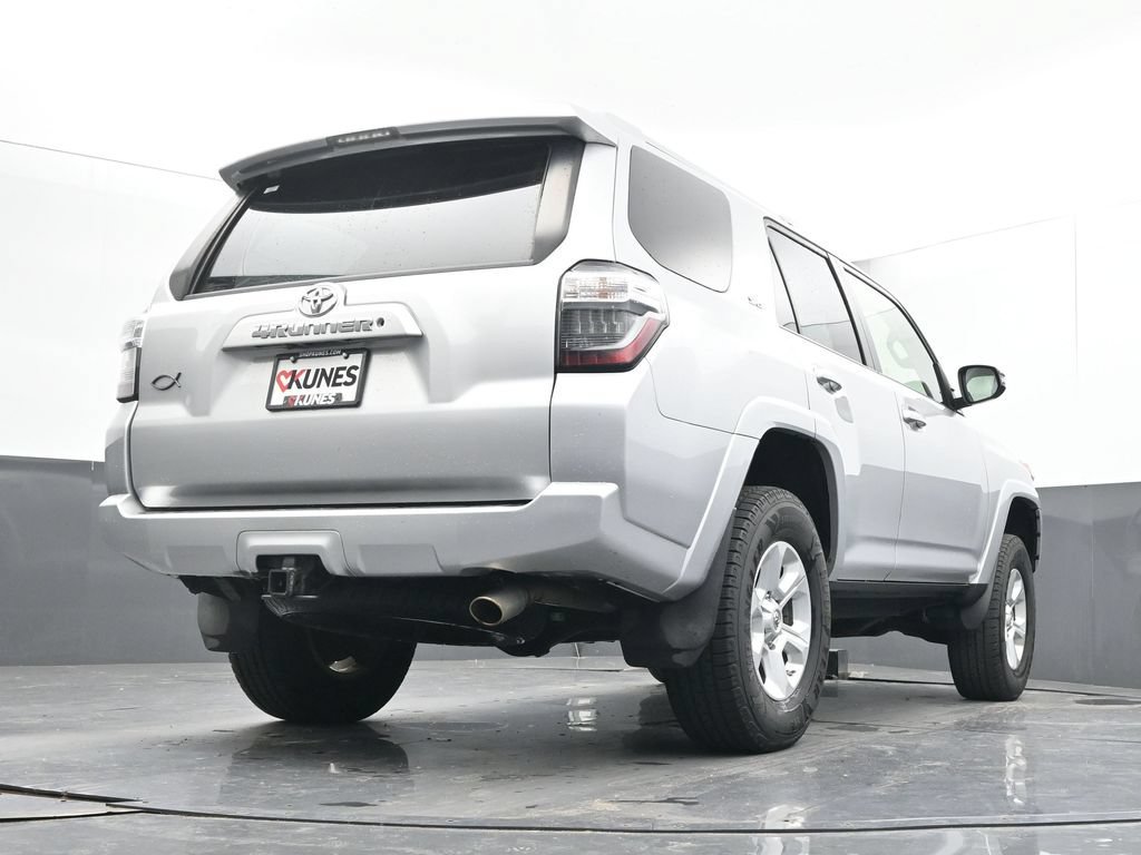 Used 2016 Toyota 4Runner SR5 Premium AWD/4WD image 21