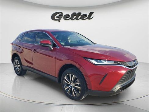 Certified 2023 Toyota Venza LE AWD/4WD image 3