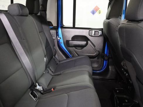 Used 2023 Jeep Gladiator Sport AWD/4WD image 28