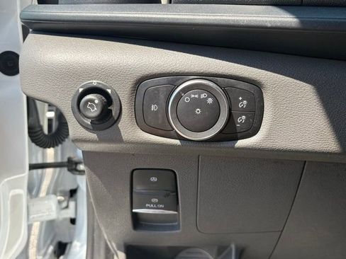 Used 2024 Ford Transit 250 Low Roof w/ Exterior Upgrade Package RWD image 30