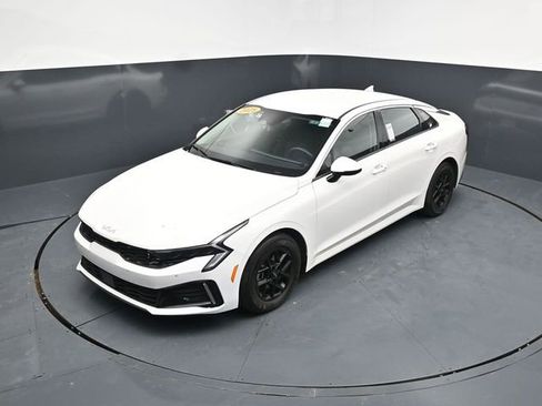 Used 2025 Kia K5 LXS image 36