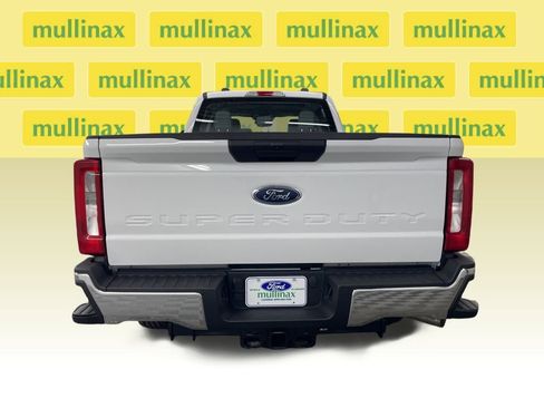 New 2026 Ford F250 XL w/ XL Chrome Package image 7