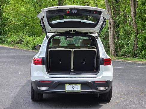 Used 2025 Mercedes-Benz EQB 300 4MATIC image 72