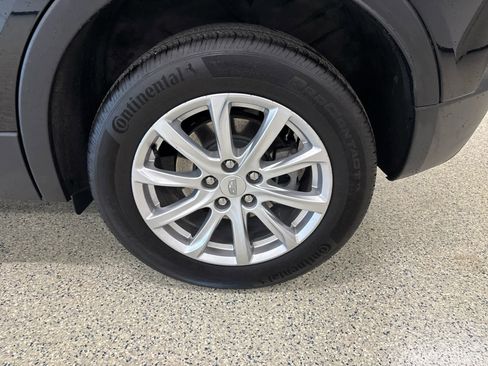 Used 2023 Cadillac XT4 Luxury w/ Driver Awareness Package image 9