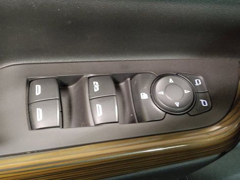 Used 2020 GMC Acadia SLE w/ Driver Convenience Package FWD image 27