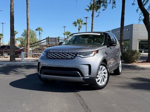 Used 2025 Land Rover Discovery S AWD/4WD image 1