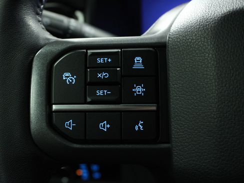 Used 2024 Ford F150 Lightning Flash image 21