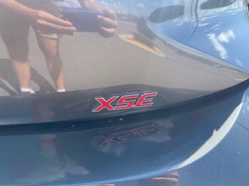 Used 2022 Toyota Corolla XSE FWD image 13