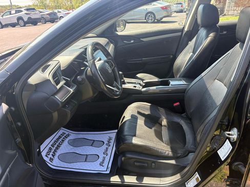 Used 2017 Honda Civic EX-L image 6