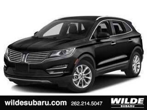 Used 2017 Lincoln MKC Select w/ Lincoln MKC Climate Package image 1