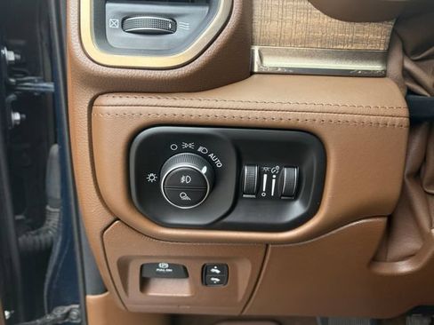 Used 2020 RAM 1500 Limited RWD image 5