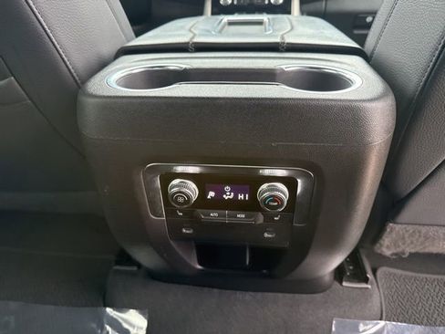 Used 2022 GMC Yukon XL Denali image 54