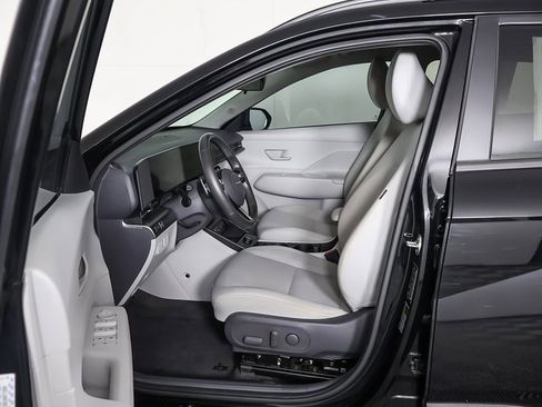 Used 2024 Hyundai Kona SEL image 28