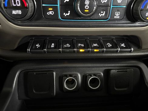 Used 2017 GMC Sierra 1500 Denali w/ Denali Ultimate Package AWD/4WD image 35