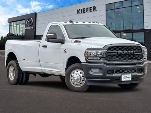 Used 2023 RAM 3500 Tradesman image 2