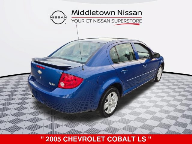Used 2005 Chevrolet Cobalt LS FWD image 3