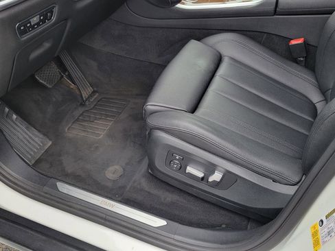 Used 2020 BMW X5 sDrive40i image 18