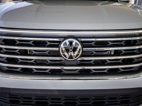 Used 2026 Volkswagen Atlas SE FWD image 7