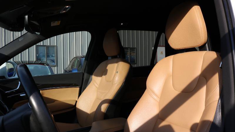 Used 2018 Volvo XC90 T6 Momentum w/ Convenience Package AWD/4WD image 8