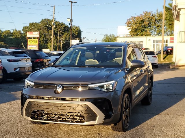 Certified 2026 Volkswagen Taos SE FWD image 37