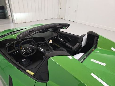 New 2026 Chevrolet Corvette Stingray Premium Conv w/ Z51 Performance Package image 22