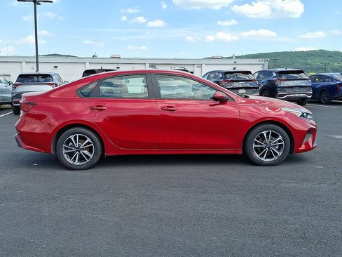 Certified 2024 Kia Forte LXS FWD image 7