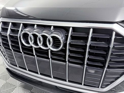 Used 2020 Audi Q3 2.0T Premium w/ Convenience Package image 29