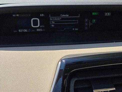 Used 2016 Toyota Prius Two image 11