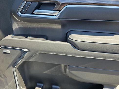 New 2026 Chevrolet Silverado 1500 LT Trail Boss w/ LT Trail Boss Premium Package AWD/4WD image 9