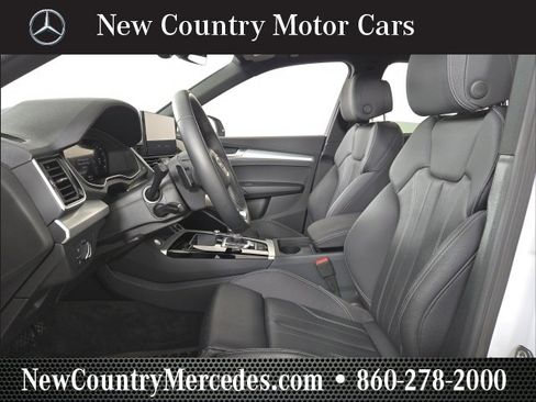 Used 2025 Audi Q5 2.0T Premium image 16