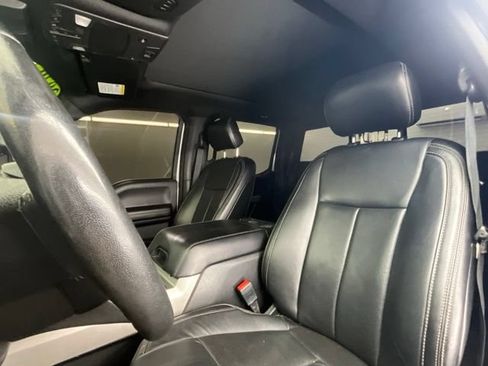 Used 2020 Ford F150 Lariat w/ Equipment Group 502A Luxury AWD/4WD image 6