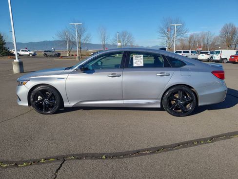 Used 2022 Honda Accord Sport image 11