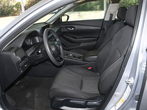 Used 2024 Honda Accord LX image 7