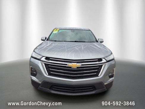 Certified 2023 Chevrolet Traverse LT FWD image 9