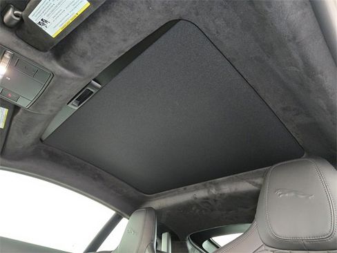 Used 2024 Jaguar F-TYPE R-Dynamic image 10