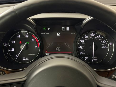 Used 2021 Alfa Romeo Giulia Ti Sport RWD image 18