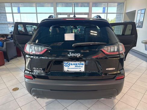Used 2022 Jeep Cherokee Latitude Lux w/ Sun & Sound Group AWD/4WD image 10
