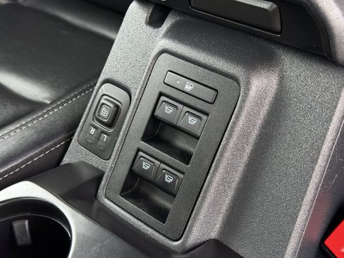 Certified 2025 Ford Bronco Badlands AWD/4WD image 17
