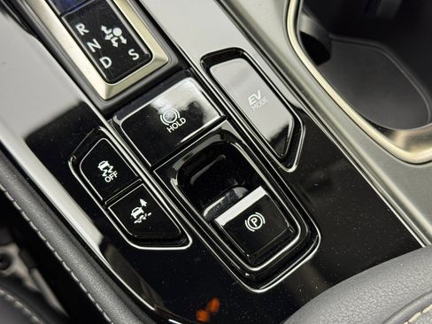 Used 2025 Lexus NX 350h AWD image 31