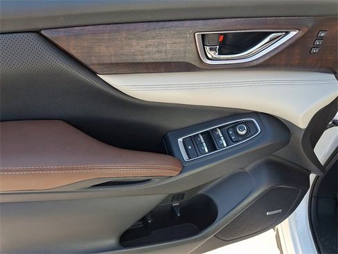 Used 2019 Subaru Ascent Touring w/ Popular Package #3 image 12